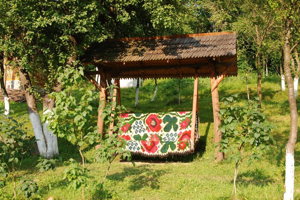 Pensiunea La Gorgan Vadu Izei Exterior foto