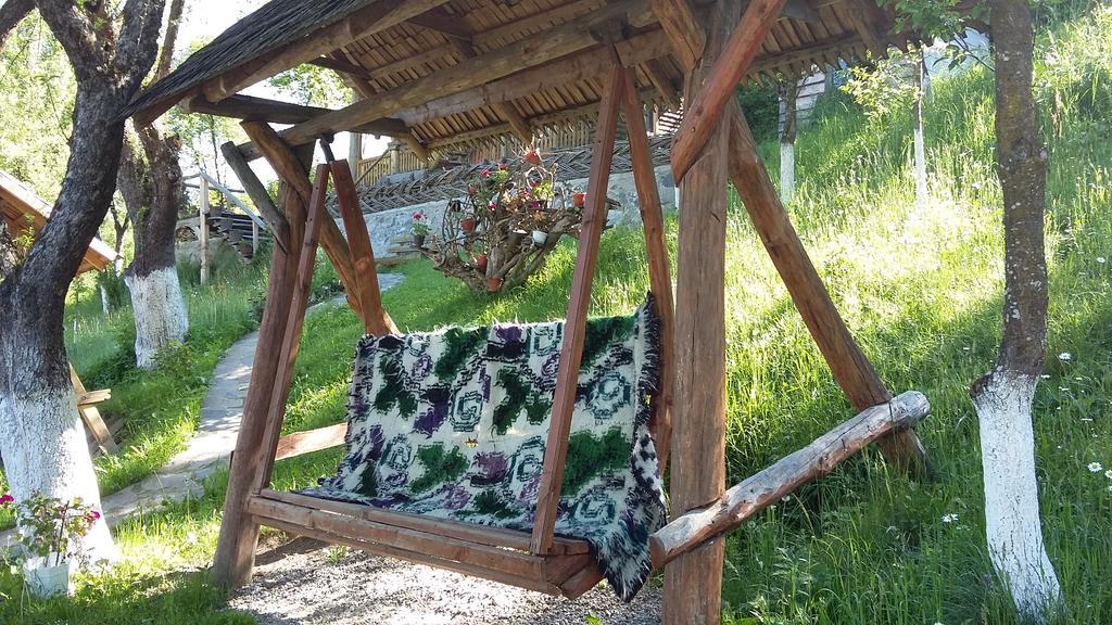 Pensiunea La Gorgan Vadu Izei Exterior foto